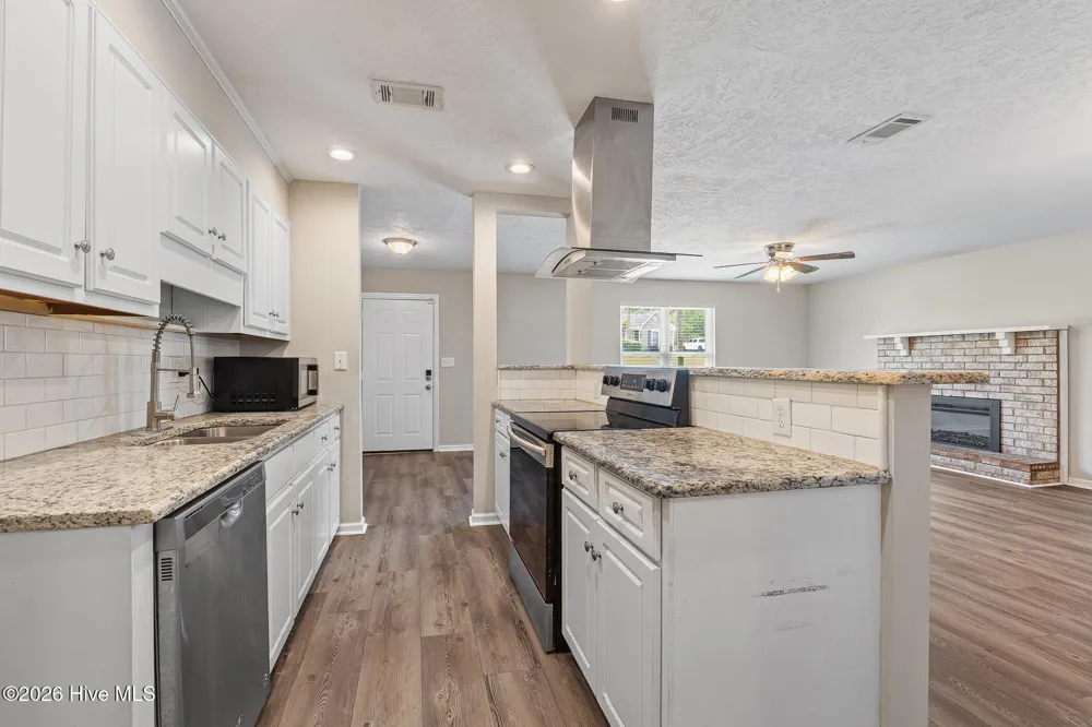 623 Thomas Drive Martinez, GA 30907