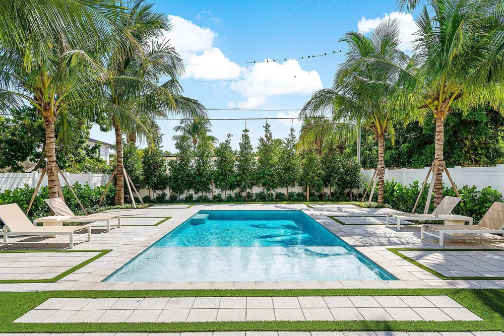 718 LAKE AVENUE Delray Beach, FL 33483