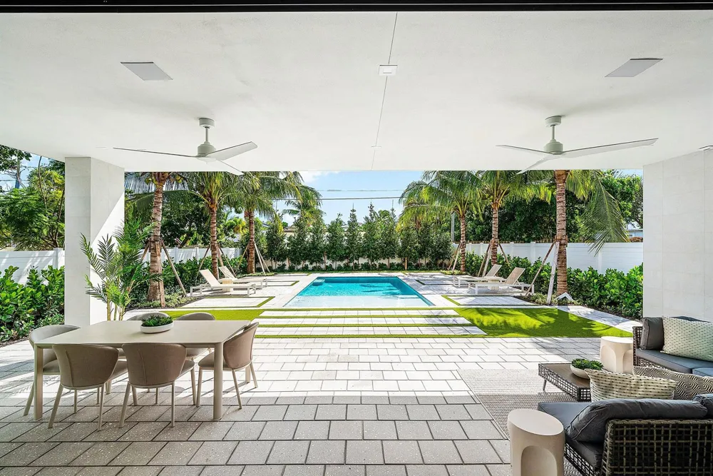 718 LAKE AVENUE Delray Beach, FL 33483