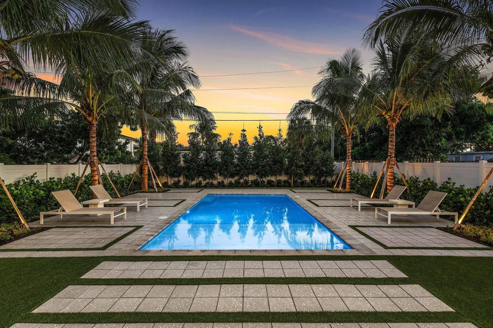 718 LAKE AVENUE Delray Beach, FL 33483