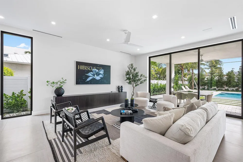 718 LAKE AVENUE Delray Beach, FL 33483