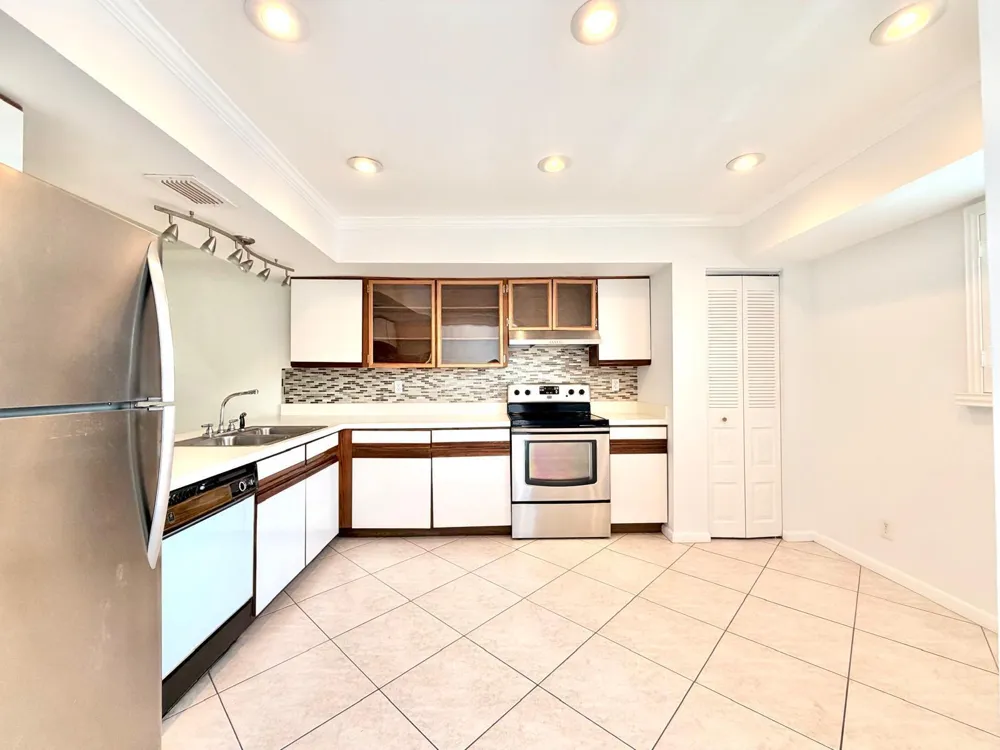 1811 SW Palm City Road SW #A-502 Stuart, FL 34994