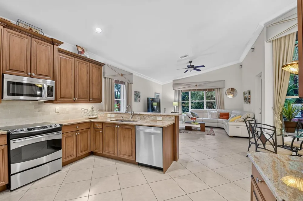 8934 MAJORCA BAY DRIVE Lake Worth, FL 33467