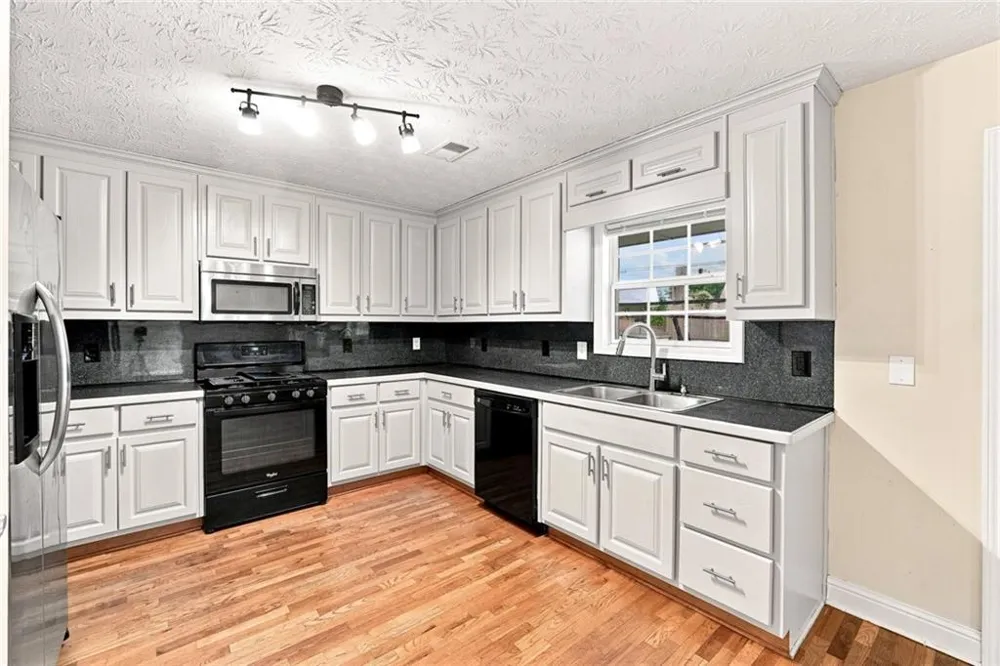 4120 Savannah Ridge Trace Loganville, GA 30052