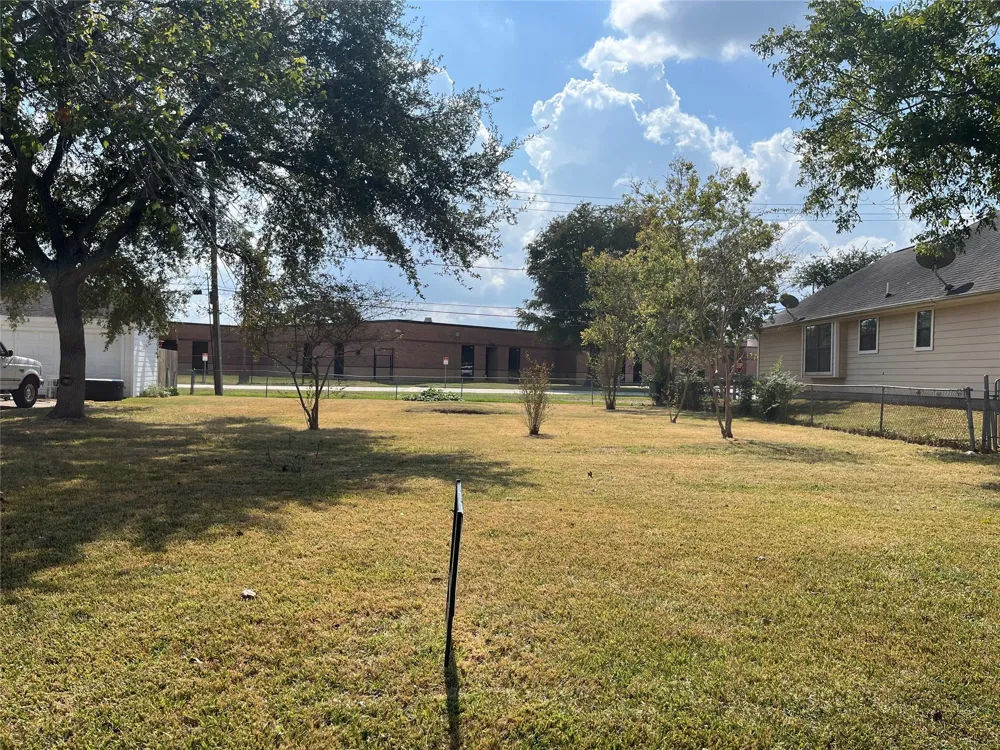1871 Aspen Lane Seabrook, TX 77586