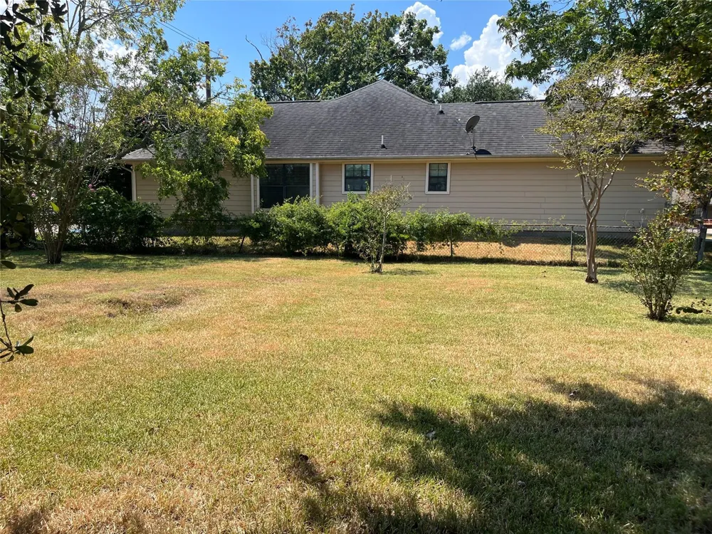 1871 Aspen Lane Seabrook, TX 77586