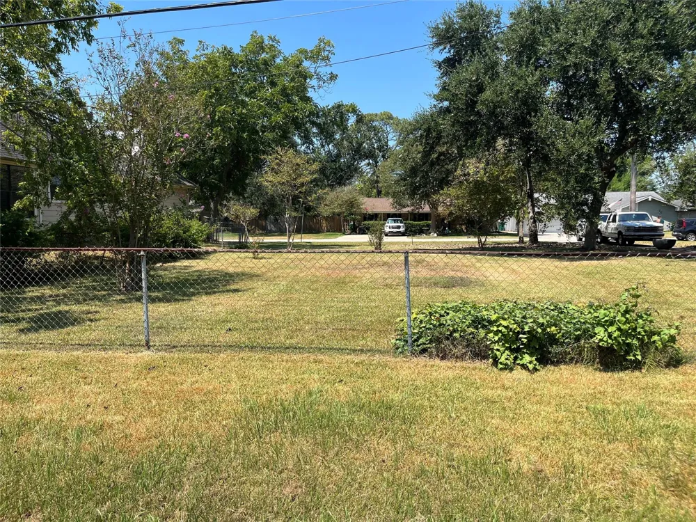 1871 Aspen Lane Seabrook, TX 77586