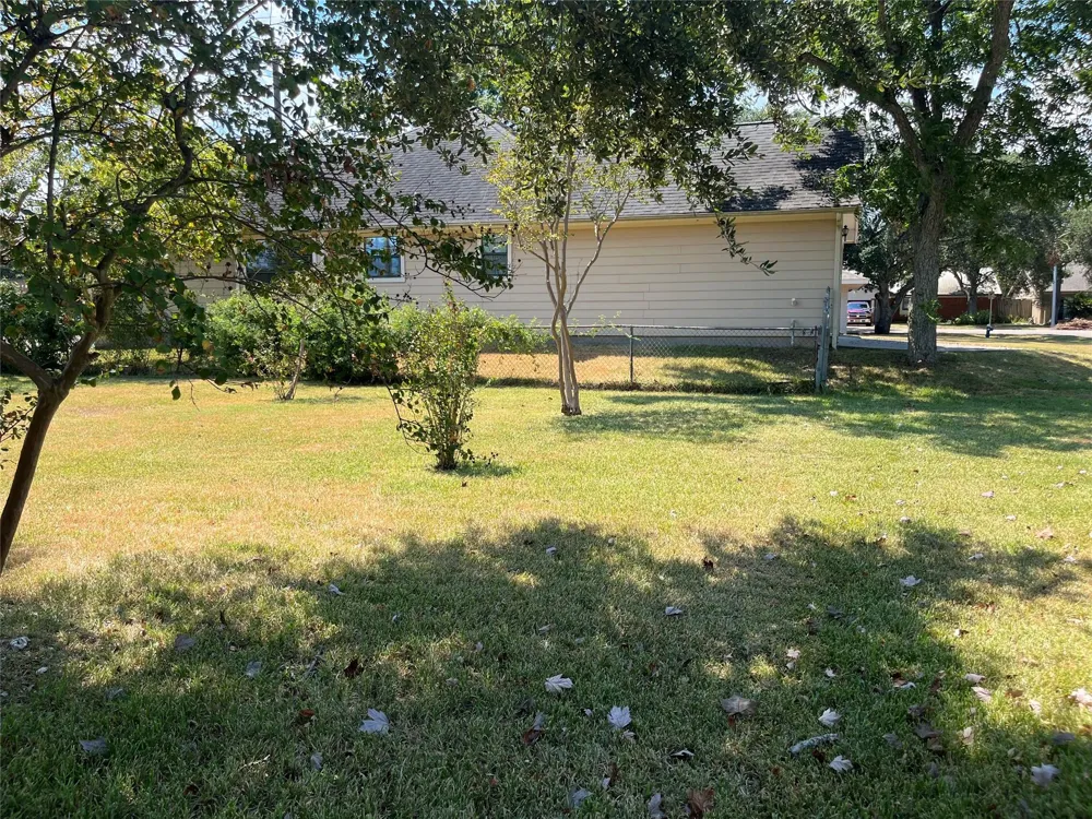 1871 Aspen Lane Seabrook, TX 77586
