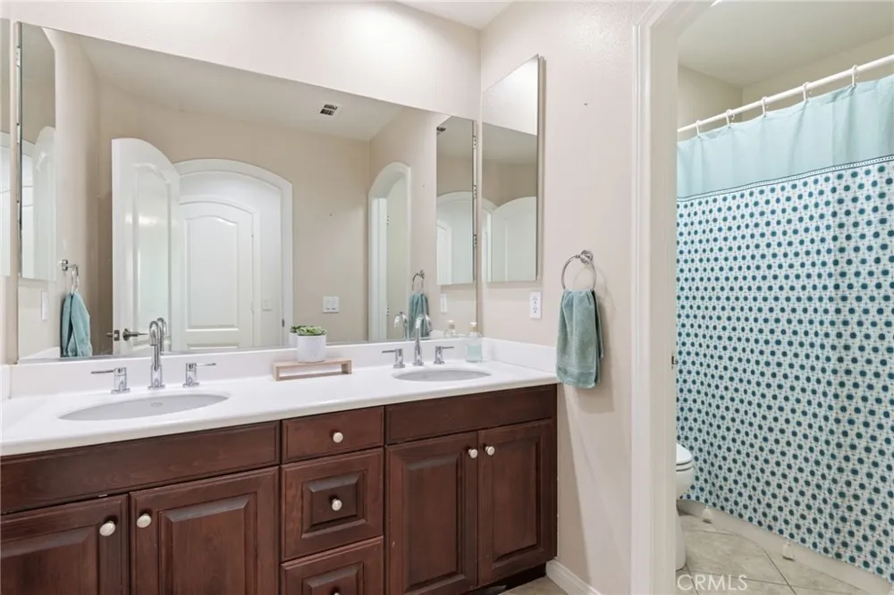 36610 Silk Oak Terrace Place Murrieta, CA 92562