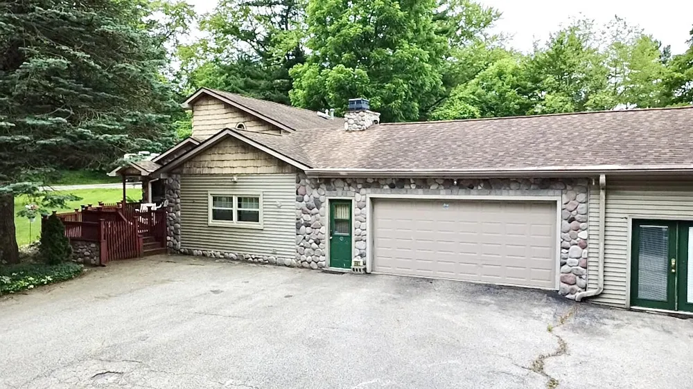 1601 Niles Buchanan Road Niles, MI 49120