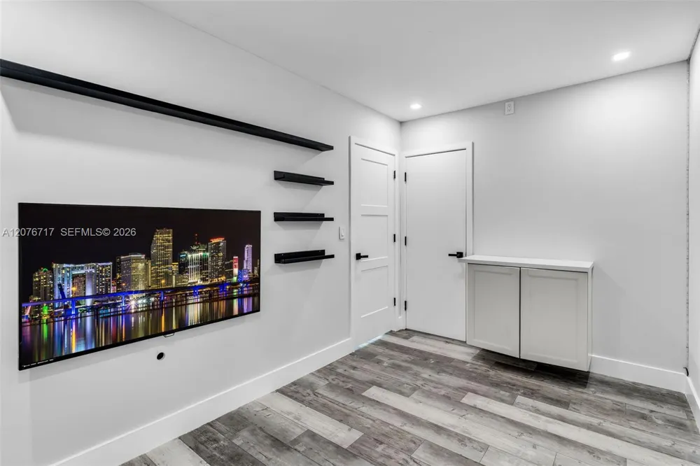 15825 SW 103rd Pl Miami, FL 33157