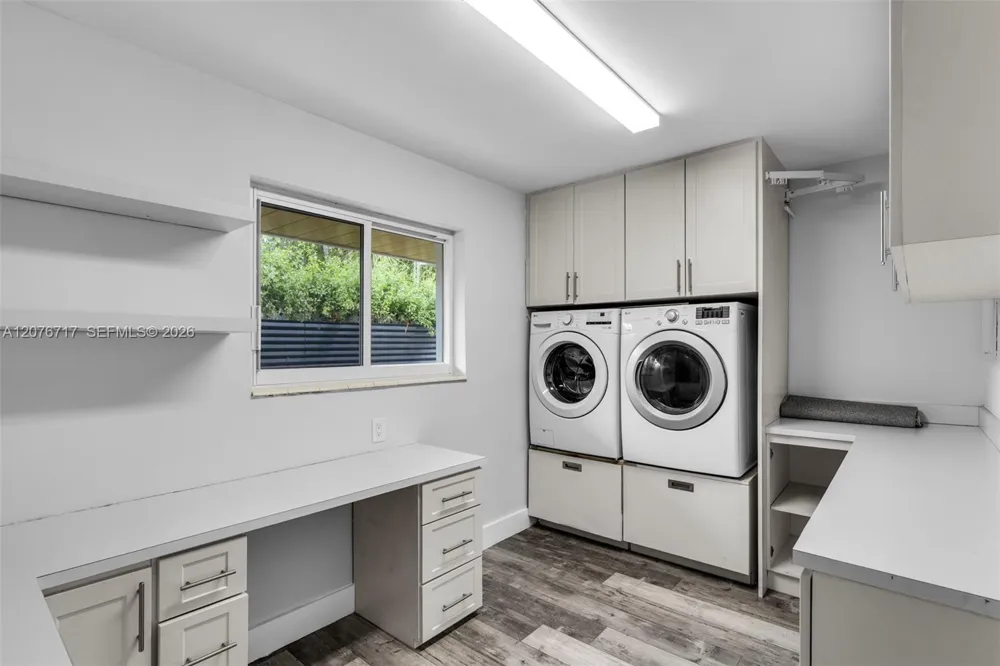 15825 SW 103rd Pl Miami, FL 33157