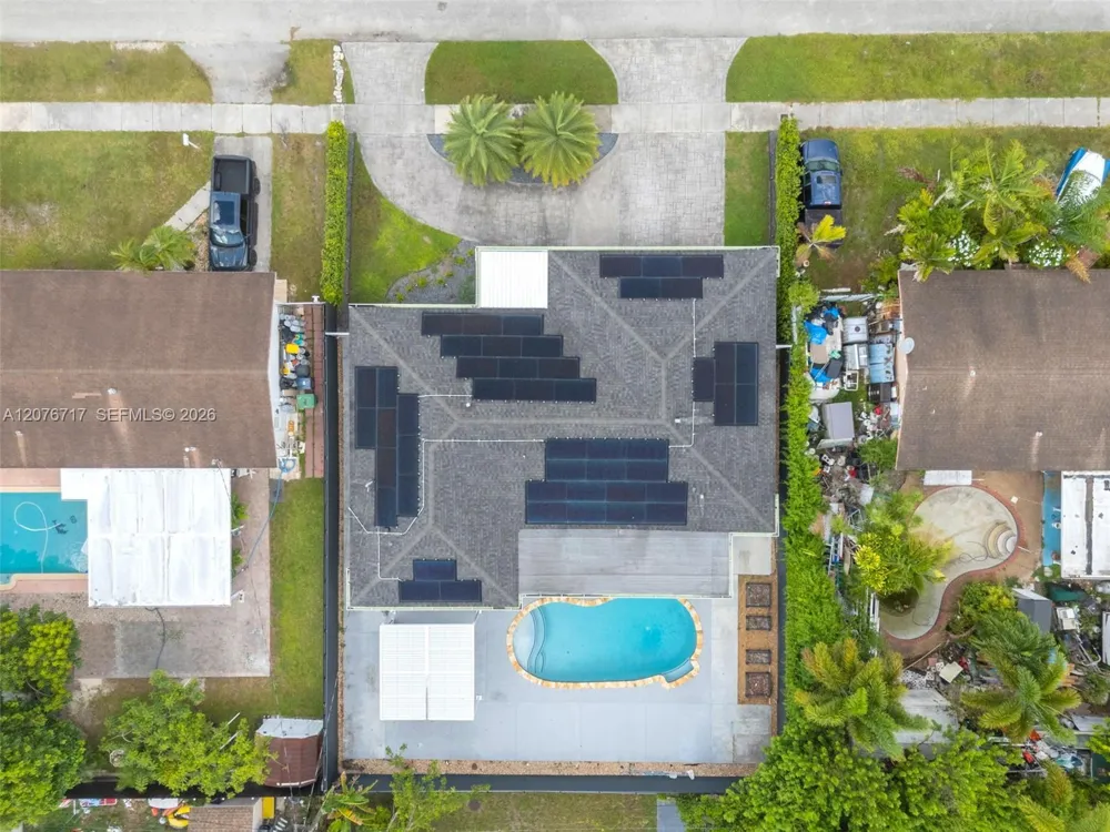 15825 SW 103rd Pl Miami, FL 33157