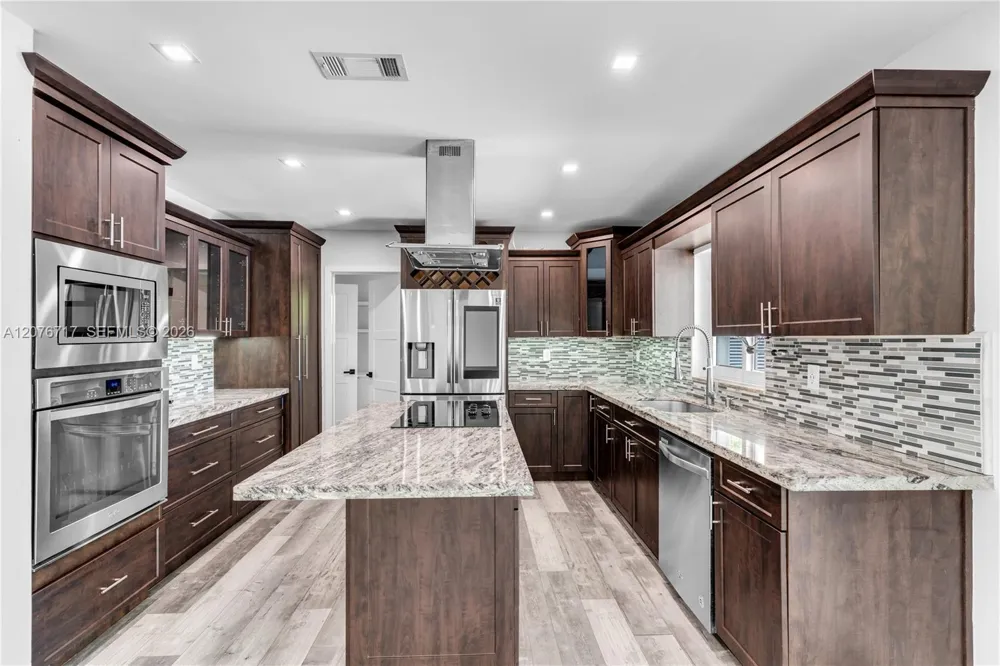 15825 SW 103rd Pl Miami, FL 33157