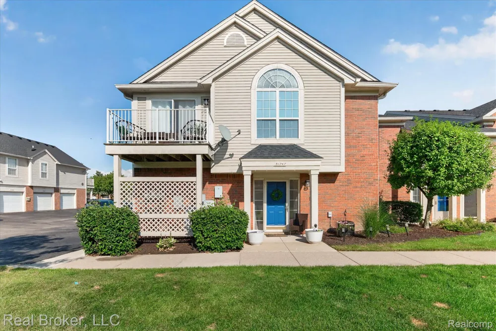 51747 Adler Park Drive W Chesterfield Township, MI 48051