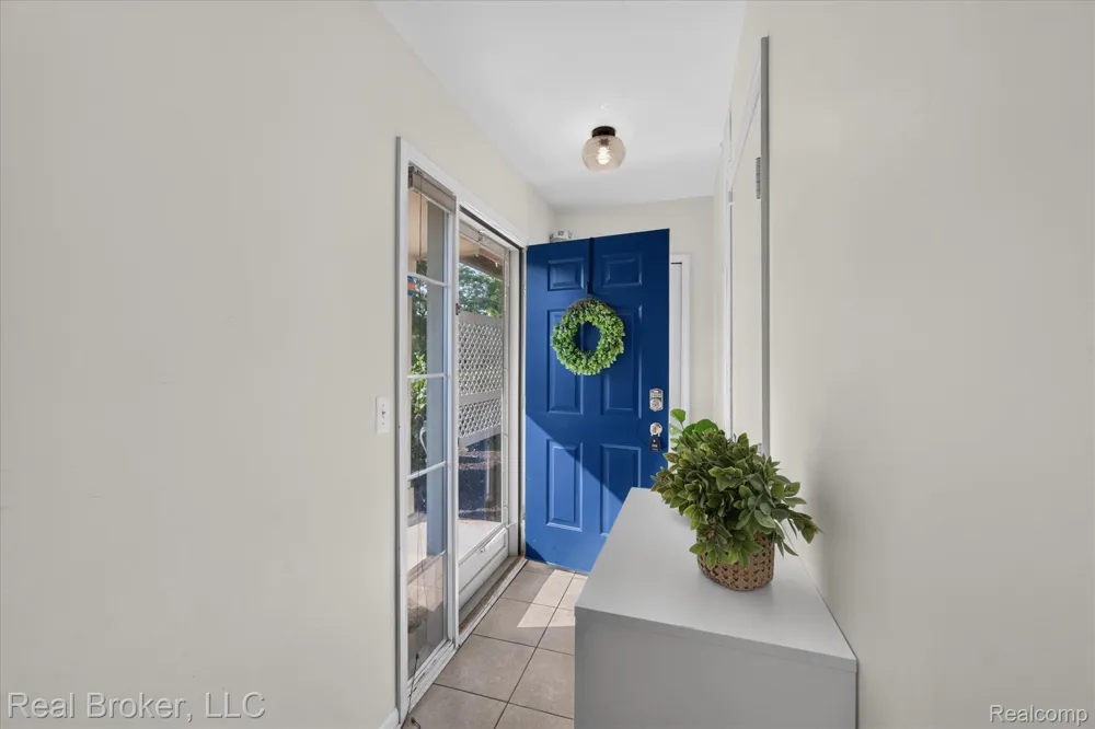 51747 Adler Park Drive W Chesterfield Township, MI 48051