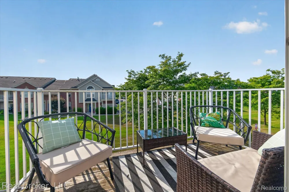 51747 Adler Park Drive W Chesterfield Township, MI 48051