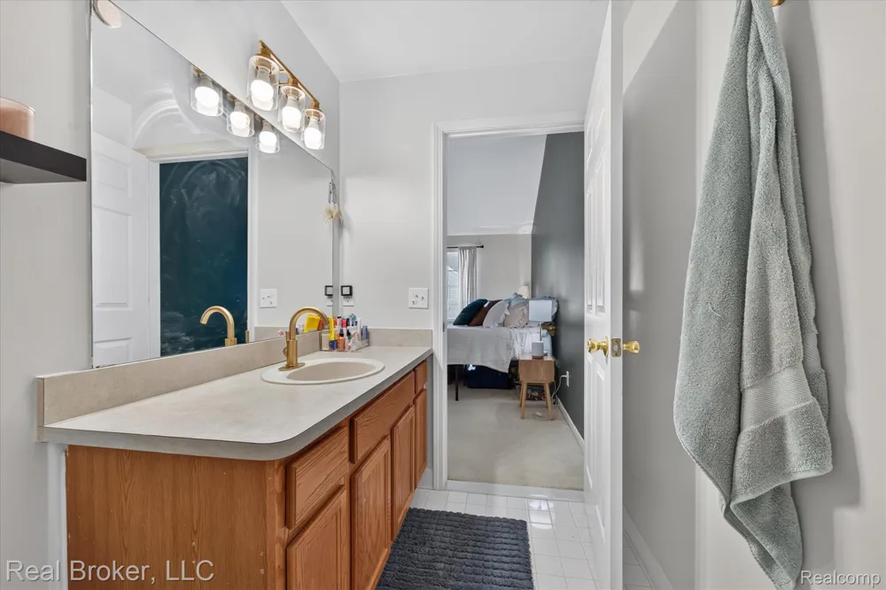 51747 Adler Park Drive W Chesterfield Township, MI 48051