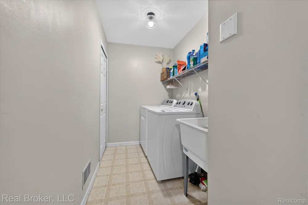 51747 Adler Park Drive W Chesterfield Township, MI 48051