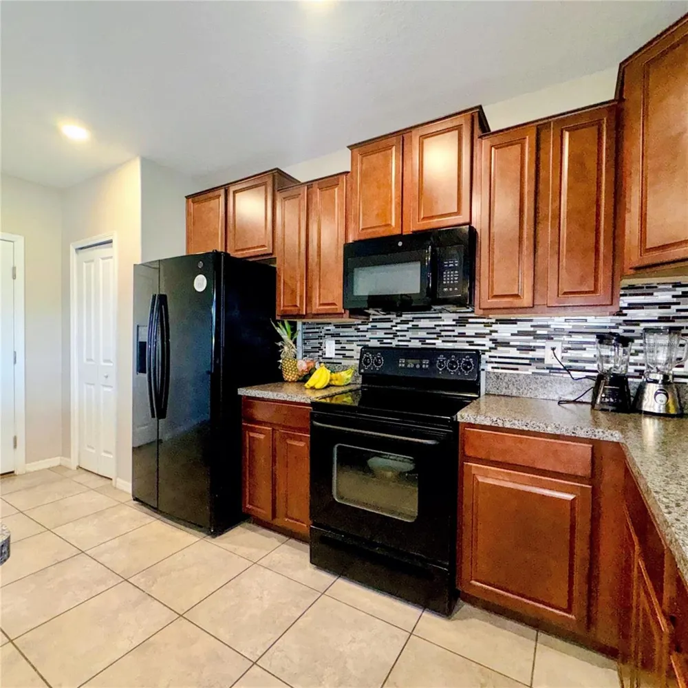 6711 TRENT CREEK DRIVE Sun City Center, FL 33573