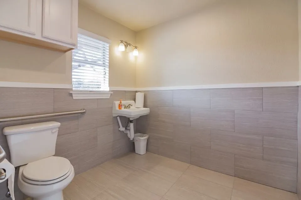 201 Taylor Street Hutto, TX 78634