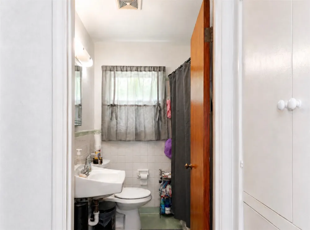 6323 Santa Monica Boulevard Shreveport, LA 71119