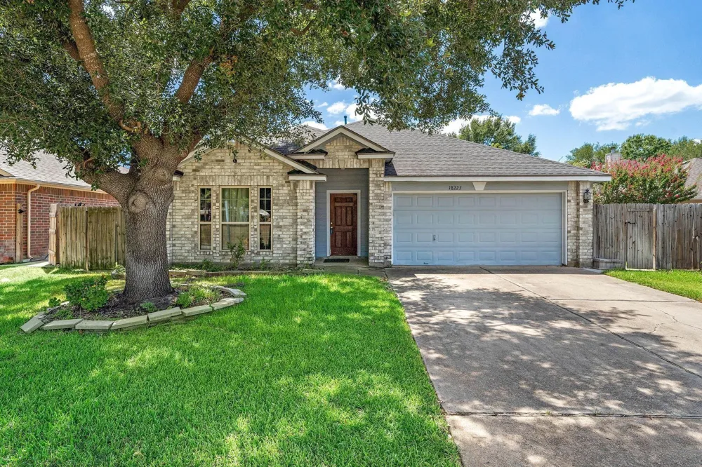 18223 Lundar Lane Tomball, TX 77377