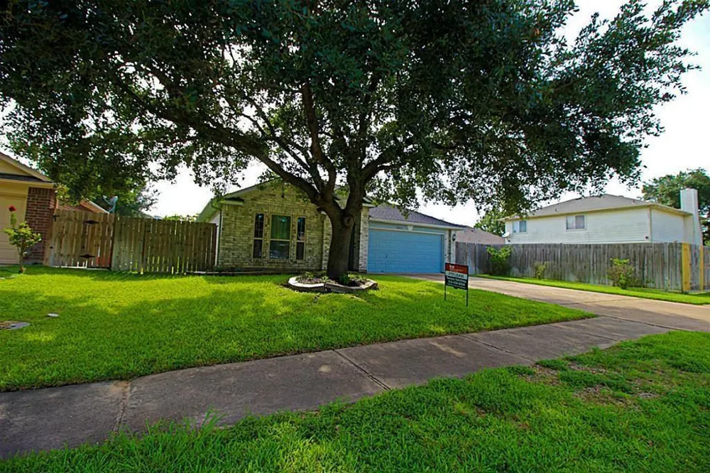 18223 Lundar Lane Tomball, TX 77377