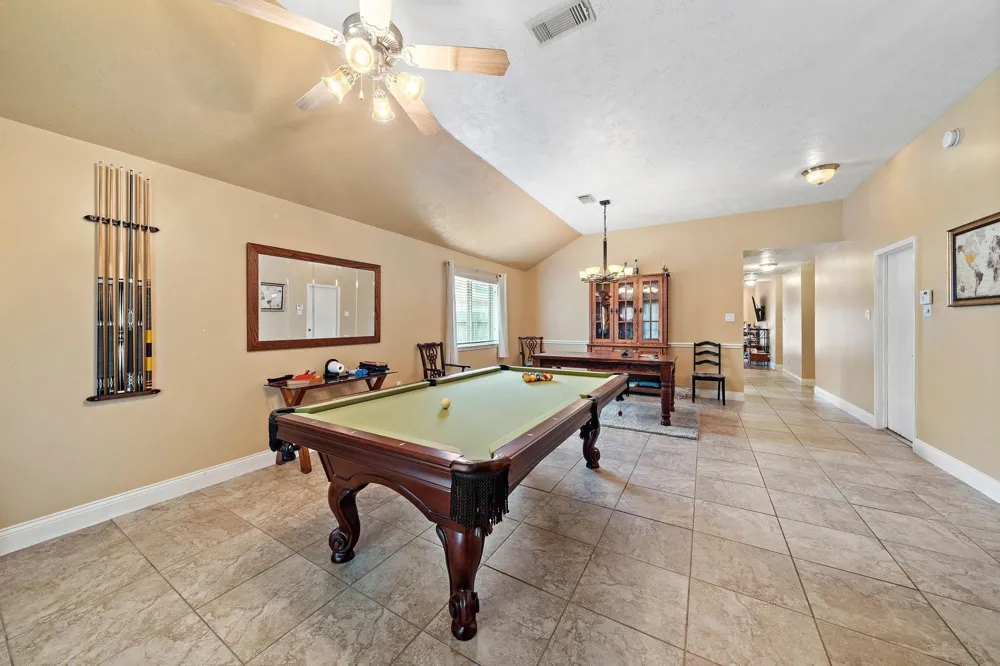 18223 Lundar Lane Tomball, TX 77377