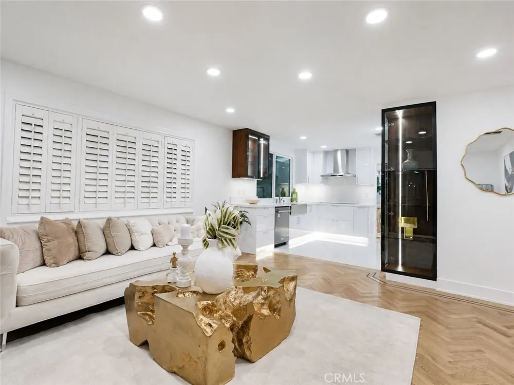 12700 Jolette Avenue Granada Hills, CA 91344