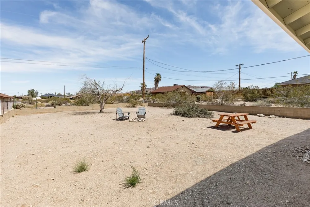 7393 Saladin 29 Palms, CA 92277