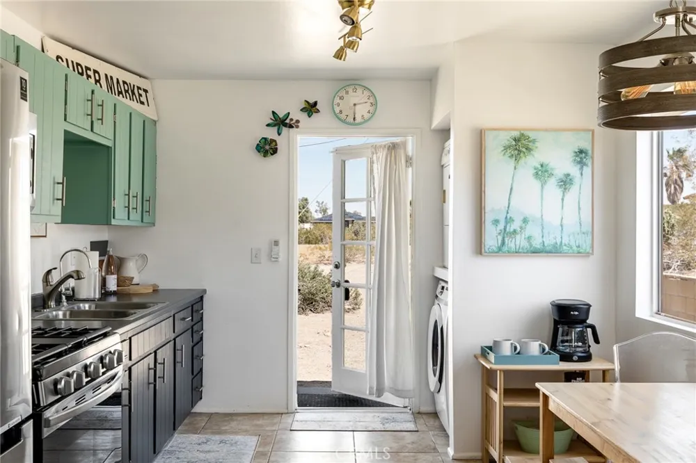 7393 Saladin 29 Palms, CA 92277