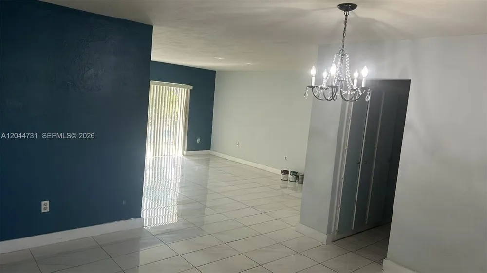 6900 Kendall Dr #A205 Pinecrest, FL 33156