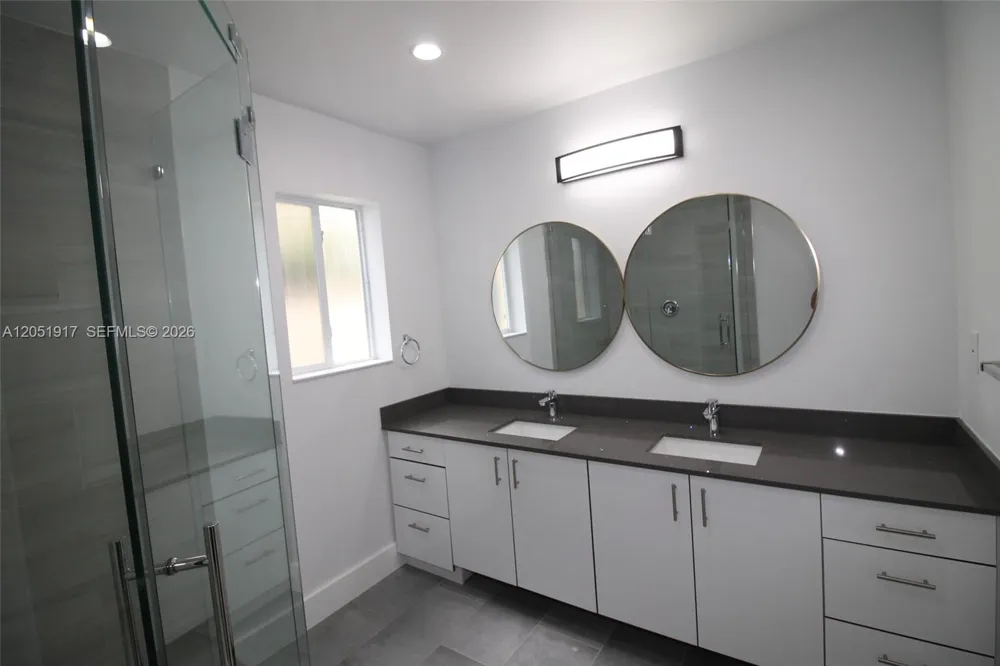 8340 SW 154th Ave #60 Miami, FL 33193
