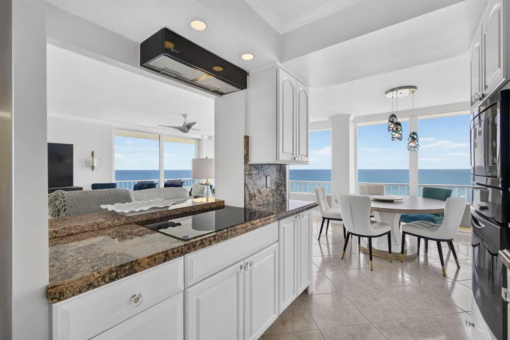 5540 OCEAN DRIVE #14A Singer Island, FL 33404