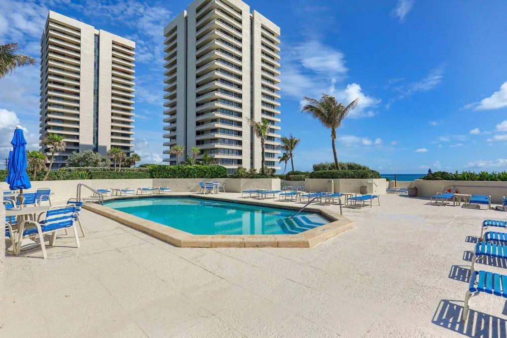 5540 OCEAN DRIVE #14A Singer Island, FL 33404