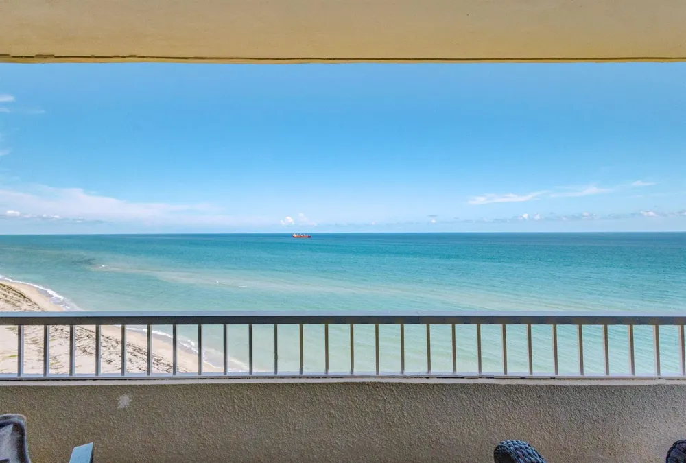 5540 OCEAN DRIVE #14A Singer Island, FL 33404