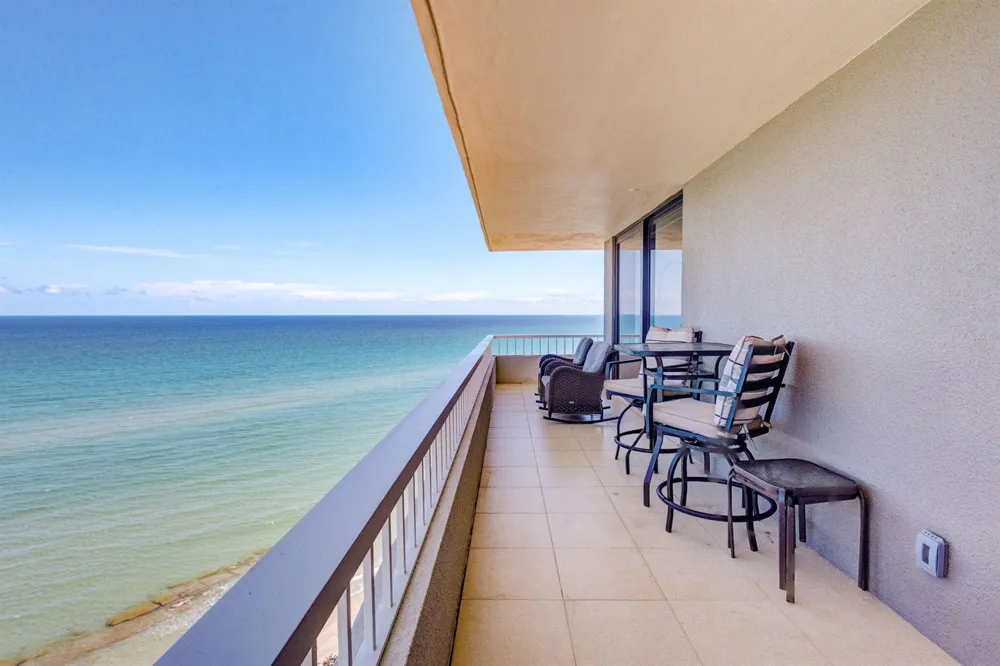 5540 OCEAN DRIVE #14A Singer Island, FL 33404