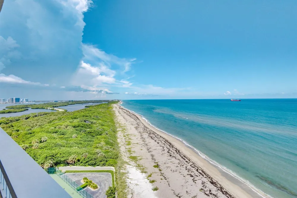 5540 OCEAN DRIVE #14A Singer Island, FL 33404