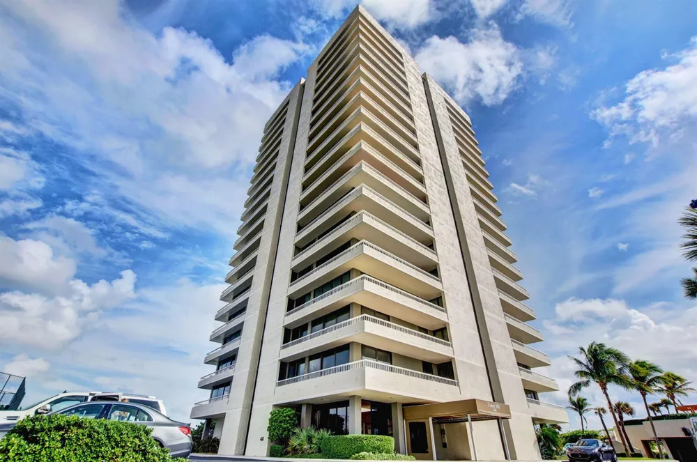 5540 OCEAN DRIVE #14A Singer Island, FL 33404