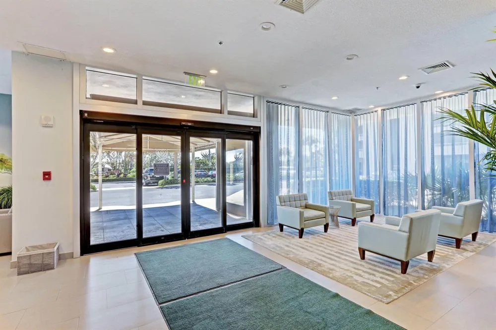 5540 OCEAN DRIVE #14A Singer Island, FL 33404