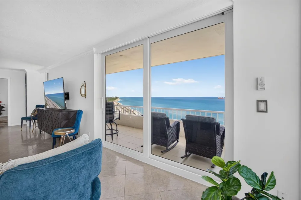 5540 OCEAN DRIVE #14A Singer Island, FL 33404