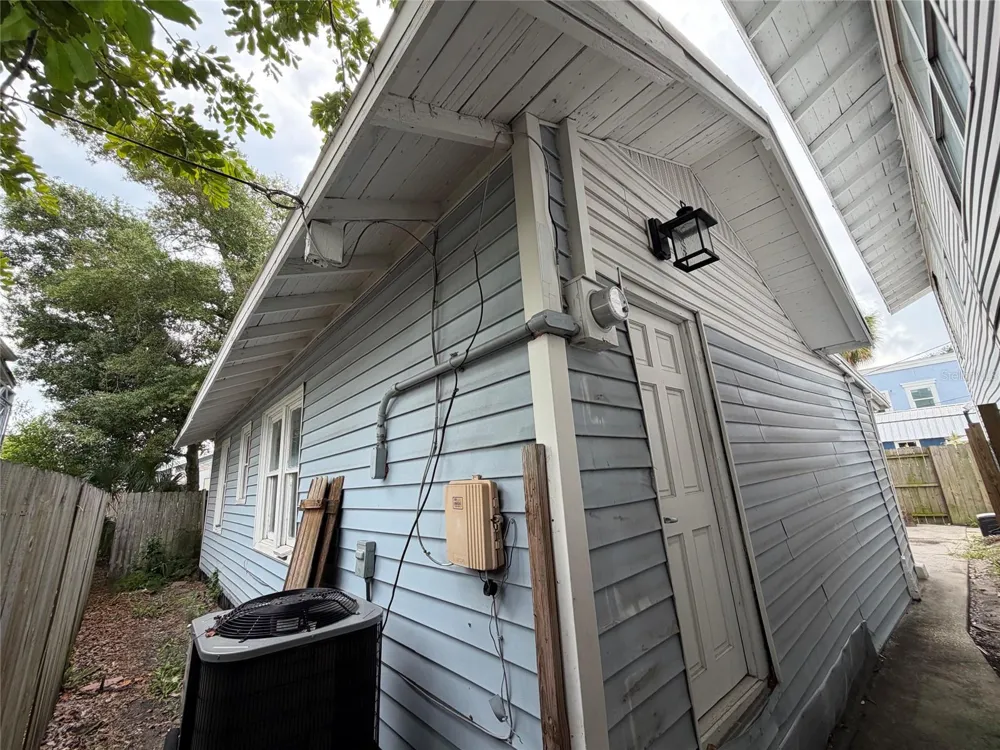 618 15TH STREET St Petersburg, FL 33705