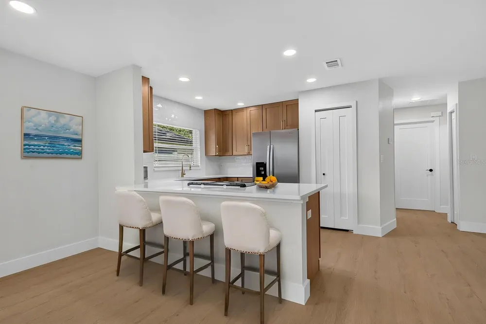 7037 69TH STREET Pinellas Park, FL 33781