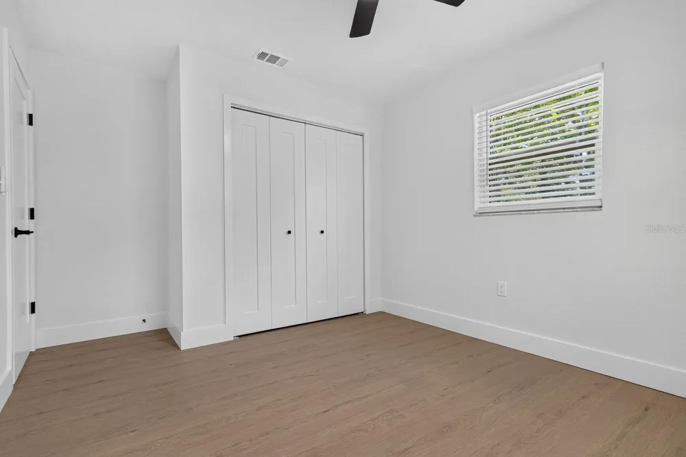 7037 69TH STREET Pinellas Park, FL 33781