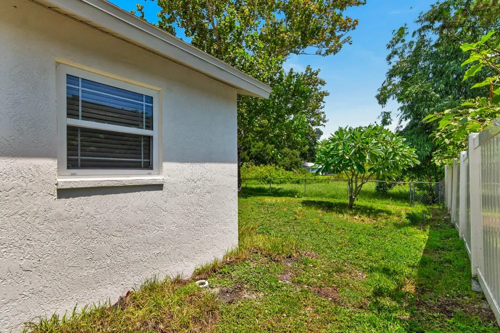 7037 69TH STREET Pinellas Park, FL 33781