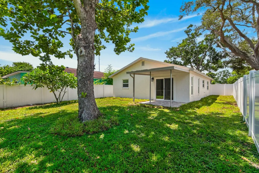 7037 69TH STREET Pinellas Park, FL 33781