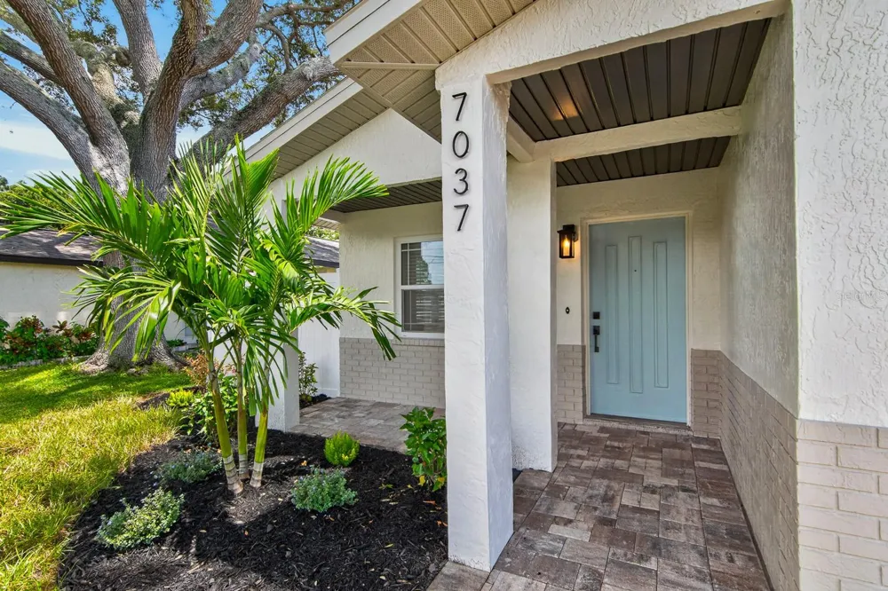 7037 69TH STREET Pinellas Park, FL 33781