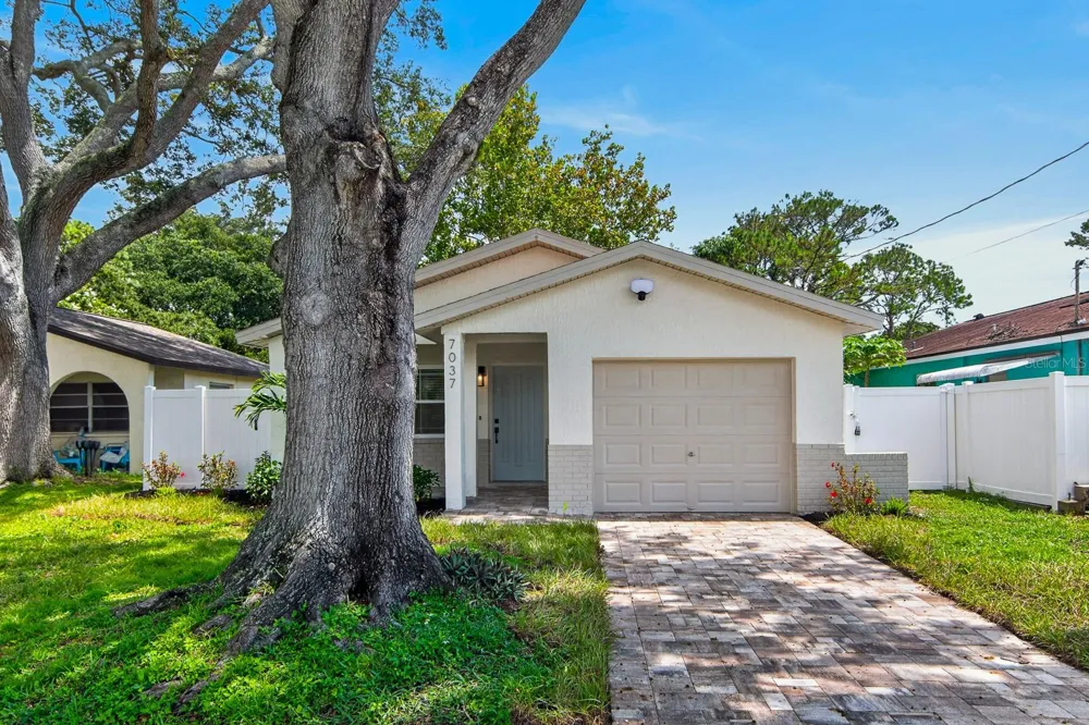 7037 69TH STREET Pinellas Park, FL 33781