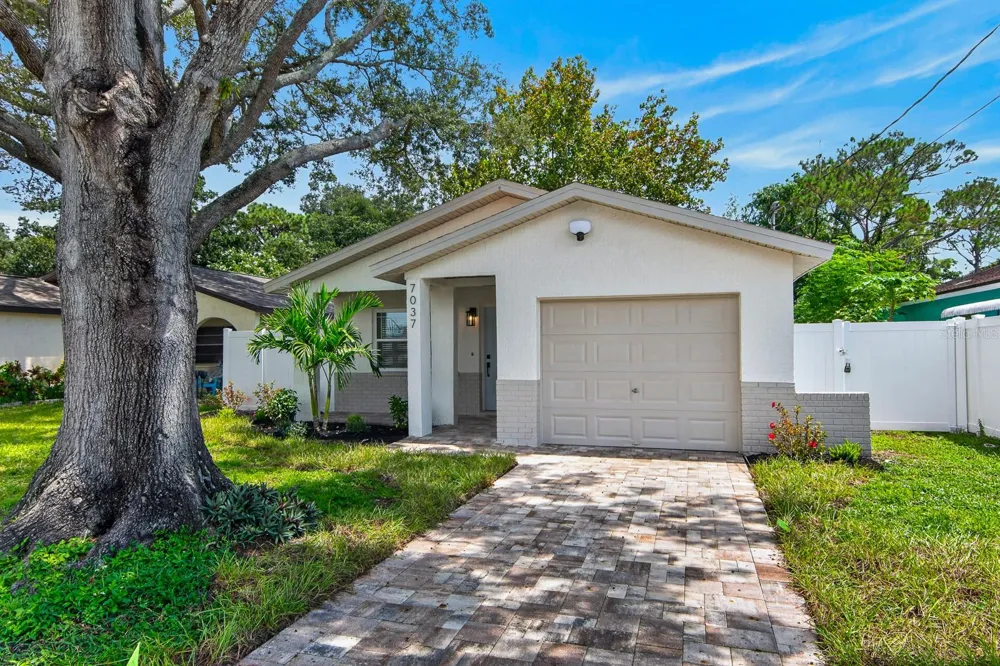 7037 69TH STREET Pinellas Park, FL 33781